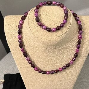 PACIFIC PEARLS FRESHWATER AUTHENTIC HONEY DIPPER SHAPE PLUM TONES NECKLACE SET.